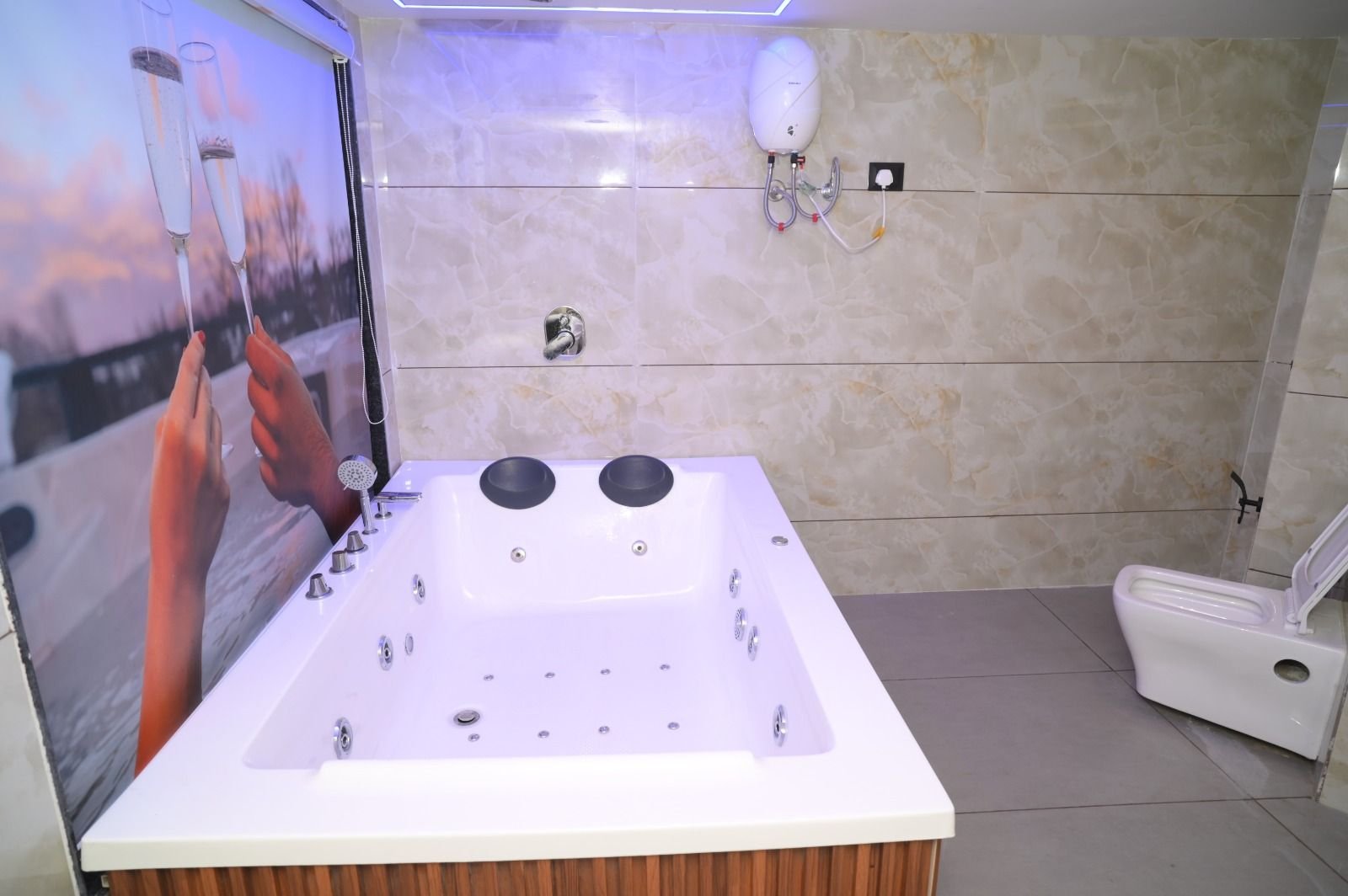 Deluxe with Jacuzzi
